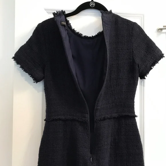 Banana Republic Textured Shortsleeve Dress - Picture 5 of 6